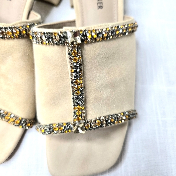Donald J. Pliner Bette, Jewel Embellished Slide/mule Sandals. 7M Beige - Picture 8 of 14